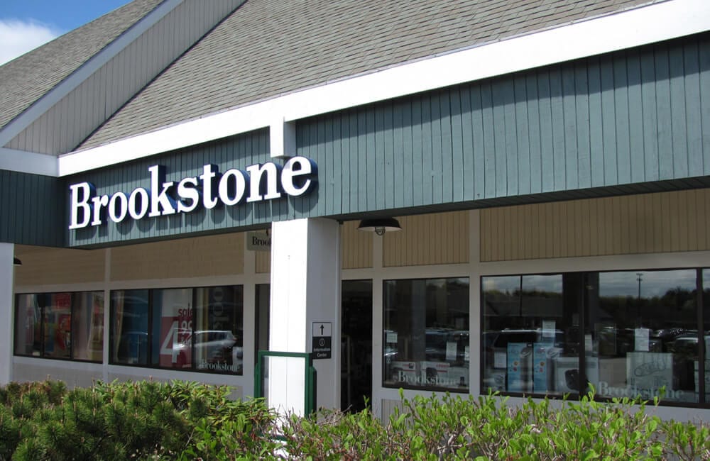 Brookstone Inc ©Wikimedia.org