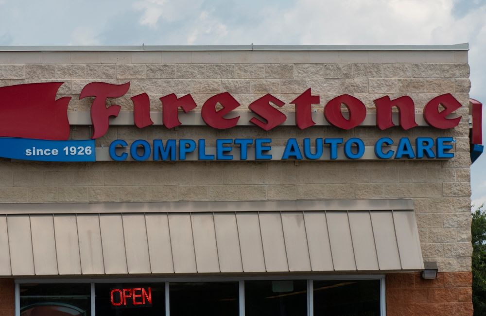 Firestone Tire and Rubber Company ©Sharkshock / shutterstock.com
