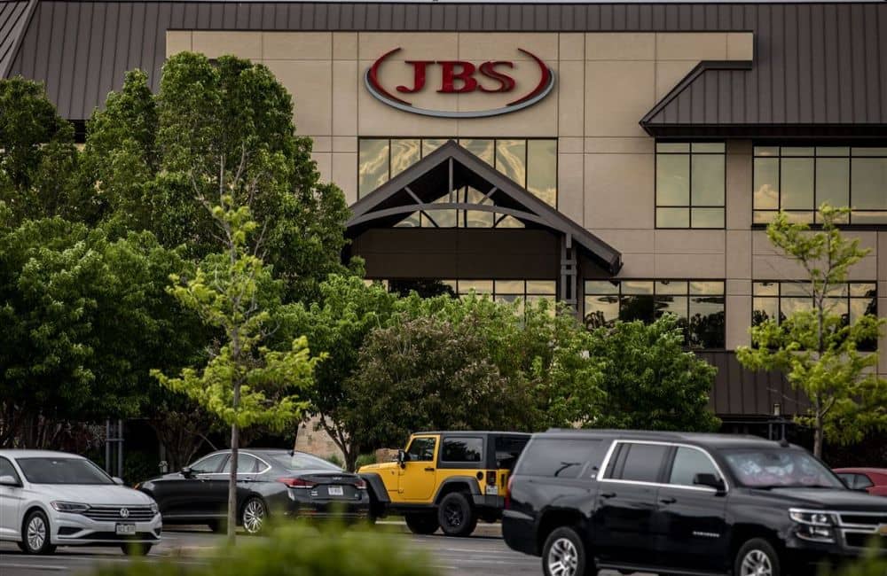 JBS USA @Rick Newman / yahoo.com