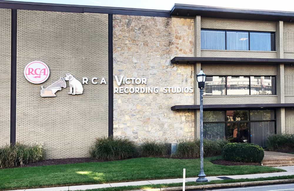 RCA ©James R. Martin/Shutterstock.com